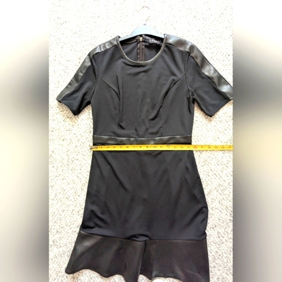 Laundry By Shelli Segal (Women's Size 10) Fit & Flare With Faux-Leather Accents - Picture 10 of 13